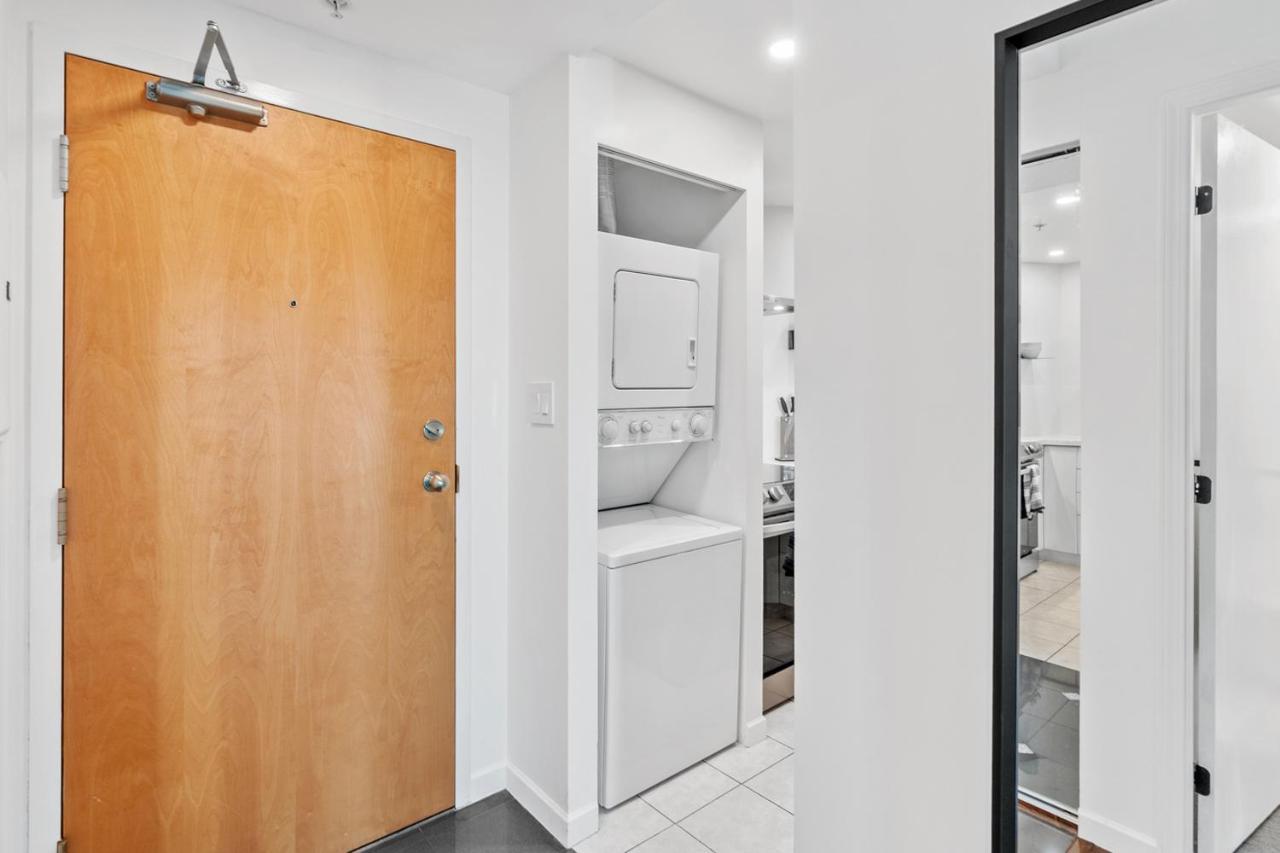 Downtown Luxury 1Br Coal Harbour Lejlighed Vancouver Eksteriør billede