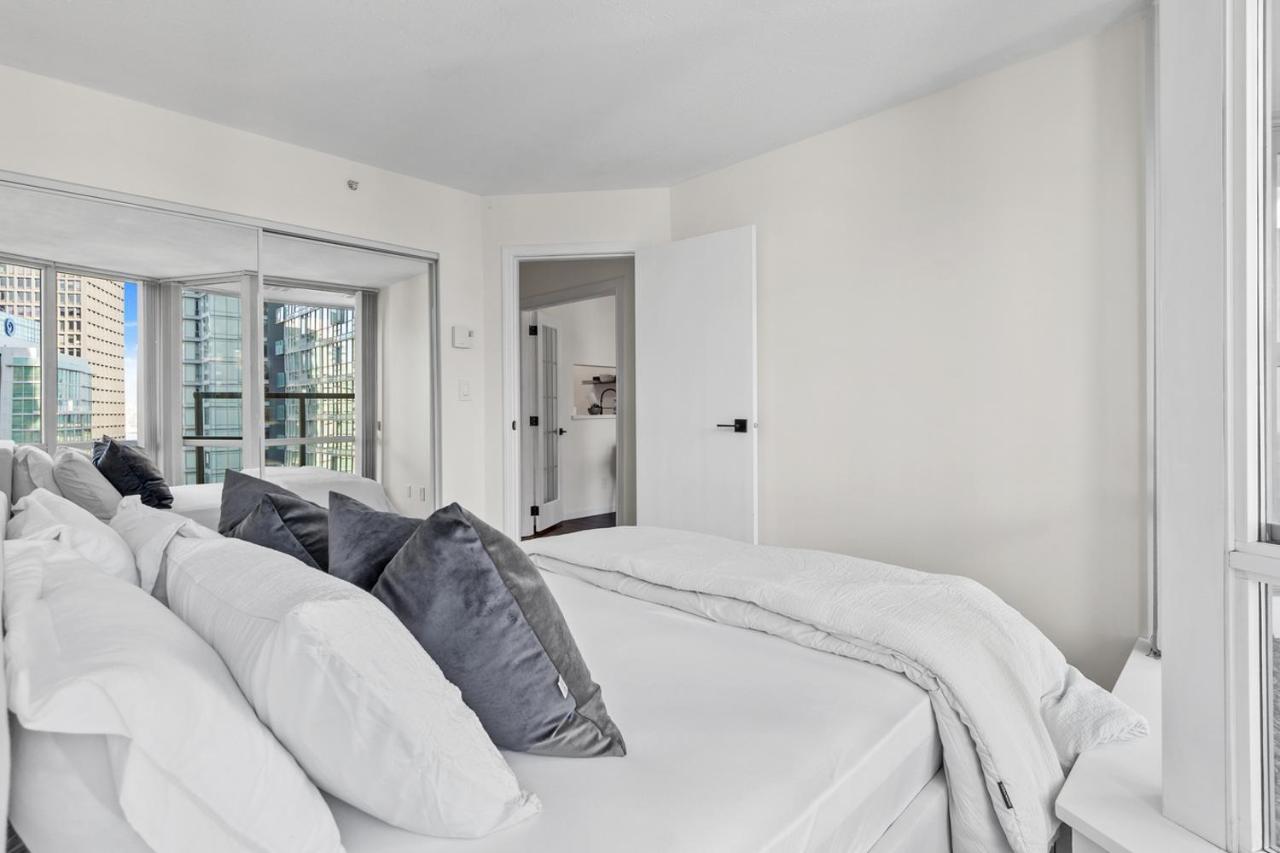 Downtown Luxury 1Br Coal Harbour Lejlighed Vancouver Eksteriør billede