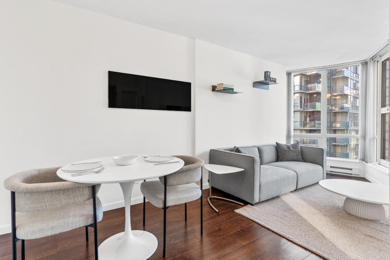 Downtown Luxury 1Br Coal Harbour Lejlighed Vancouver Eksteriør billede